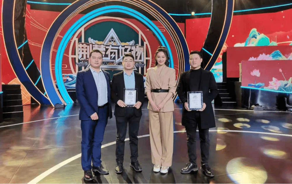 三峰透平地鐵隧道軸流風(fēng)機(jī)被授予“嚴(yán)選好物”